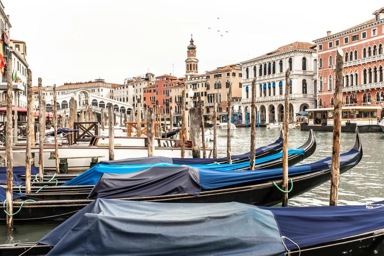 ונציה Charming Apartment On The Grand Canal R&R