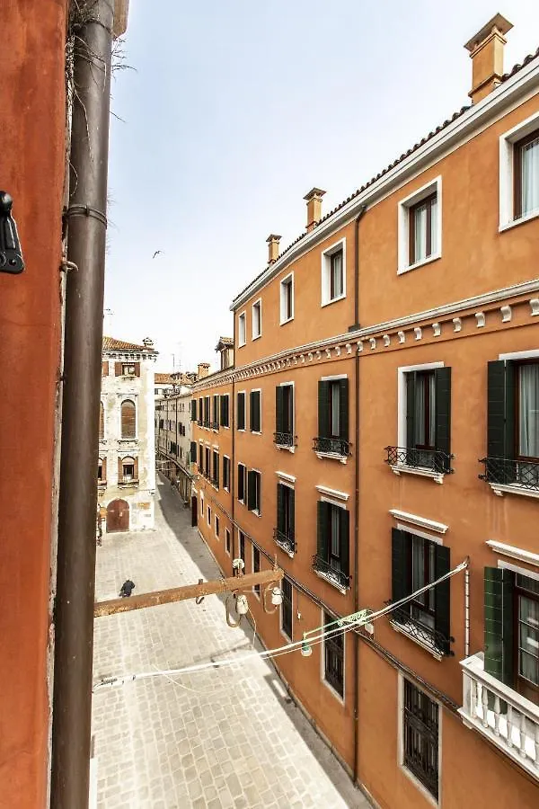 ונציה Charming Apartment On The Grand Canal R&R